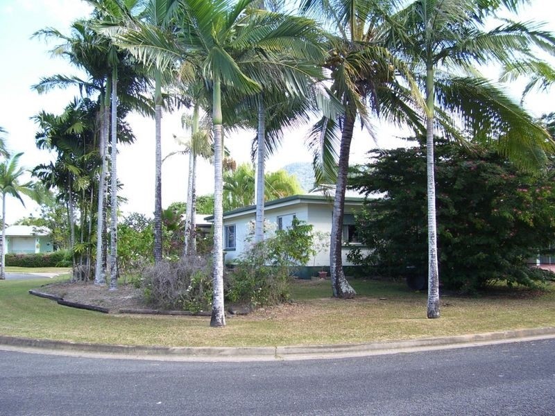 5 Rita Close, Woree QLD 4868