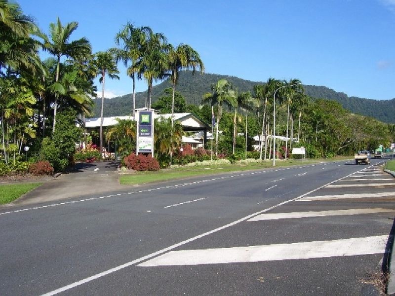 350/1 Anderson Road, Woree QLD 4868