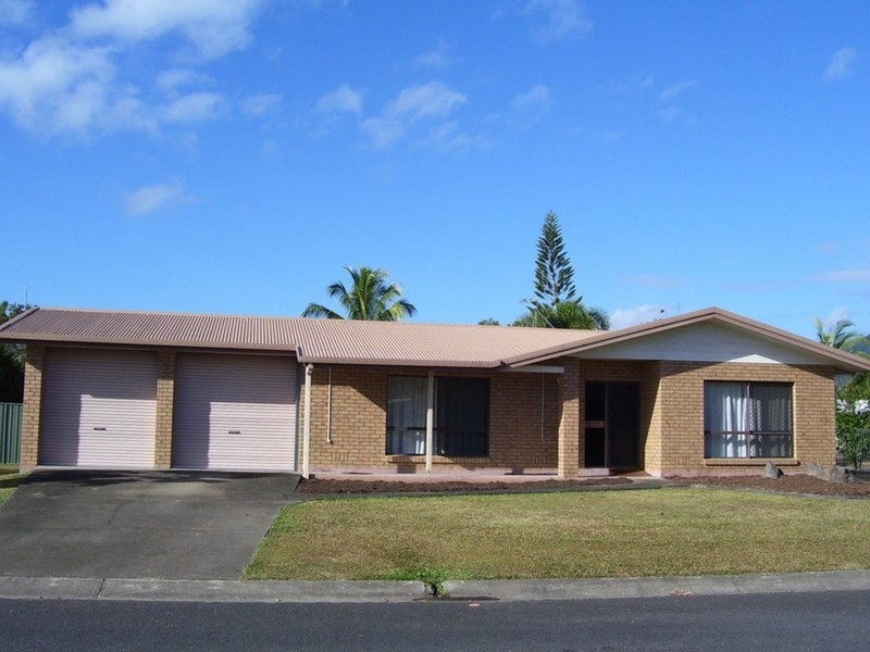 20 Lady Penrhyn Close, Bentley Park QLD 4869