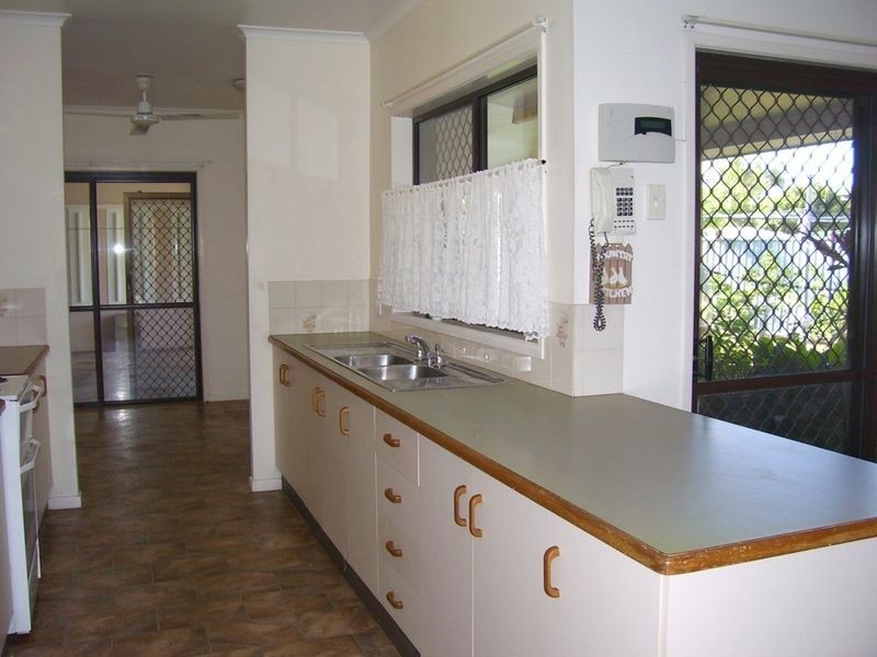 20 Lady Penrhyn Close, Bentley Park QLD 4869