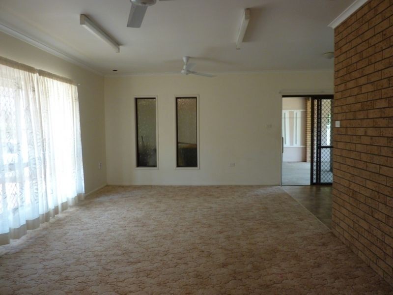 20 Lady Penrhyn Close, Bentley Park QLD 4869