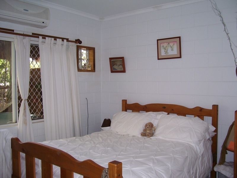 11/74 Swallow Street, Mooroobool QLD 4870