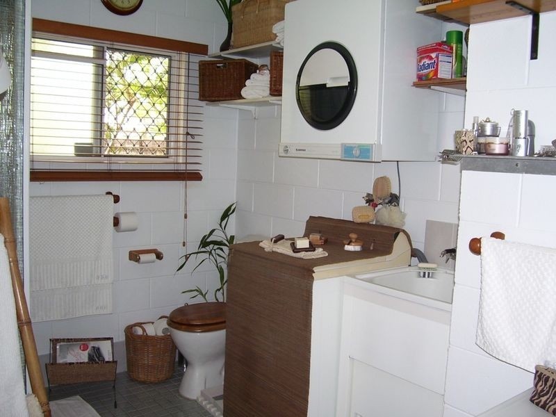 11/74 Swallow Street, Mooroobool QLD 4870