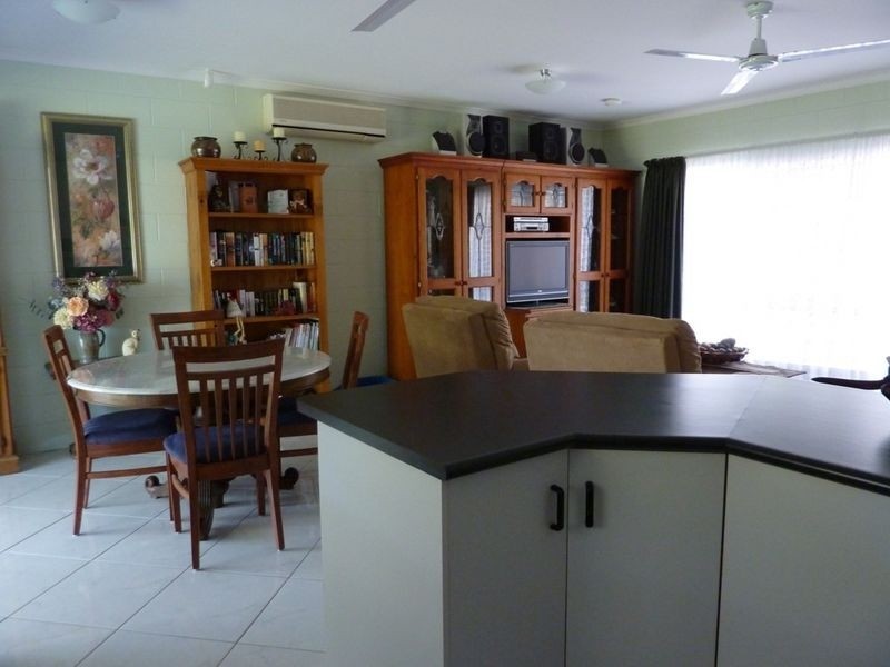 2 Normanby Close, Mount Sheridan QLD 4868