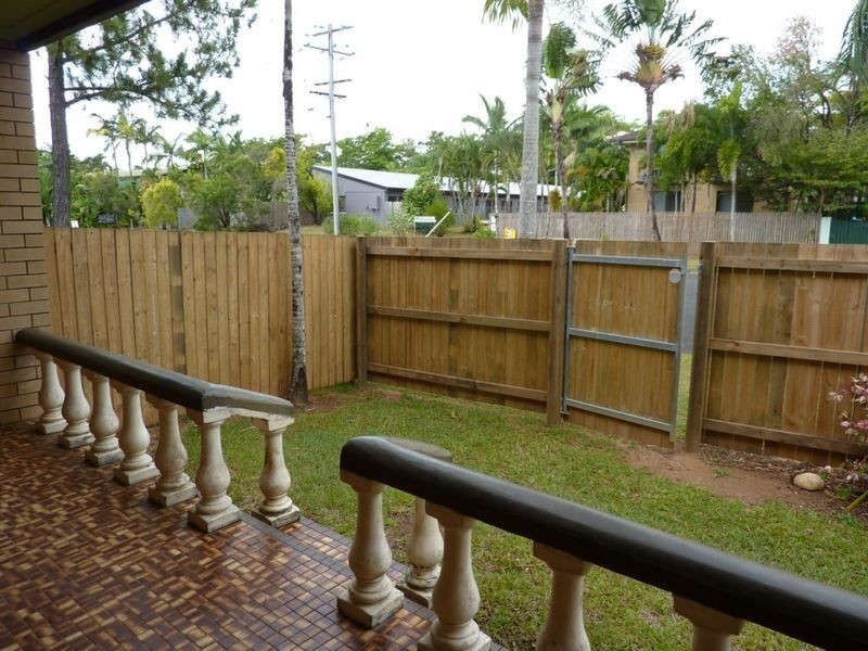 2/14 Jasper Street, Woree QLD 4868