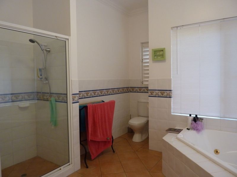 271 Toogood Road, Bayview Heights QLD 4868