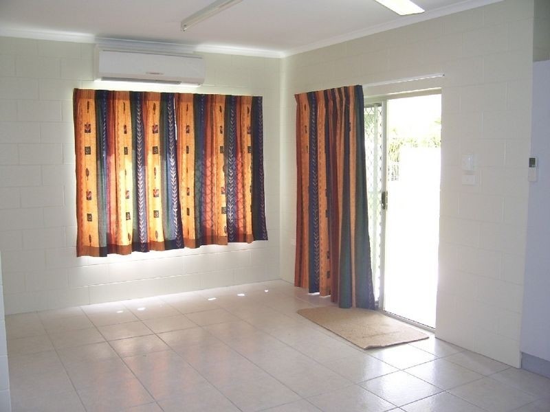 7 Vigilant Close, Bentley Park QLD 4869