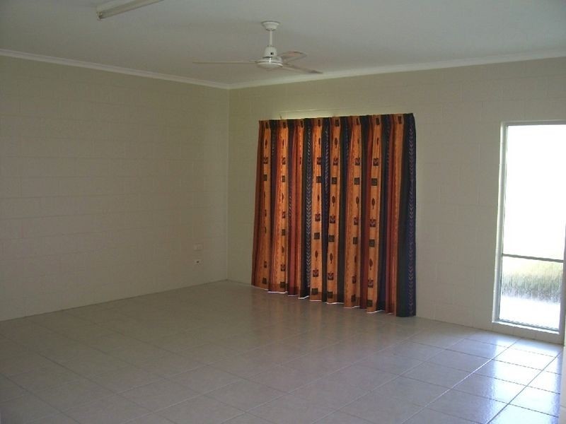 7 Vigilant Close, Bentley Park QLD 4869