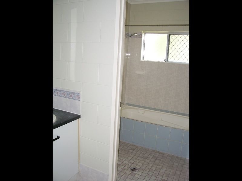 7 Vigilant Close, Bentley Park QLD 4869