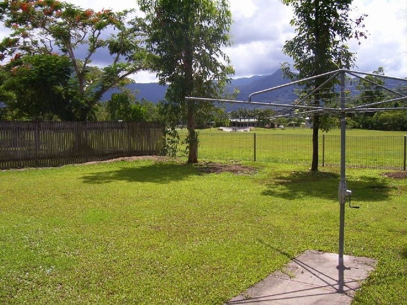 7 Vigilant Close, Bentley Park QLD 4869