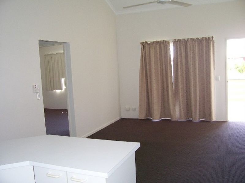 8/23 Balaclava Road, Earlville QLD 4870