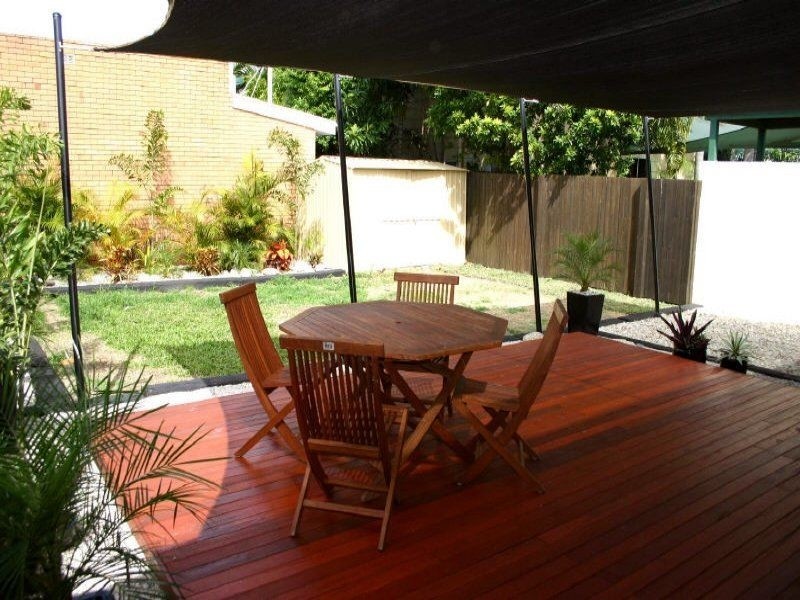 1 & 2/3 Balaclava Road, Earlville QLD 4870