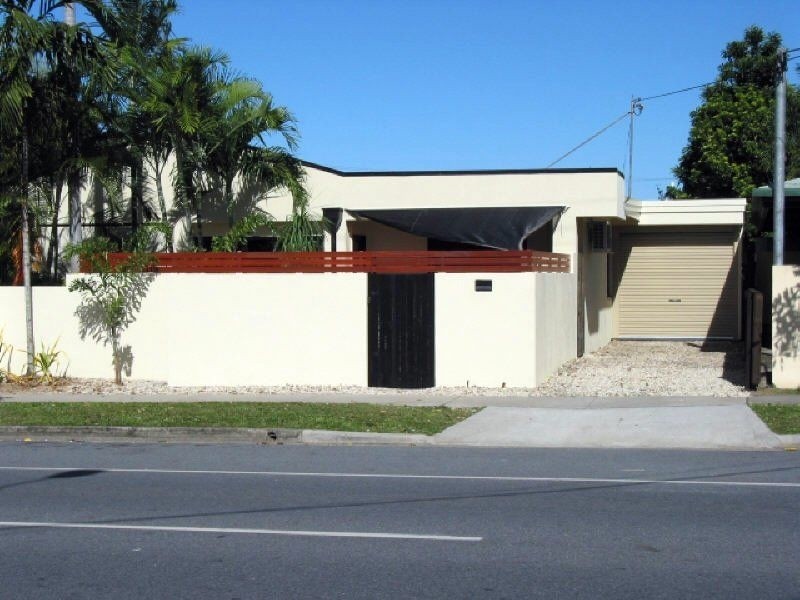 1 & 2/3 Balaclava Road, Earlville QLD 4870