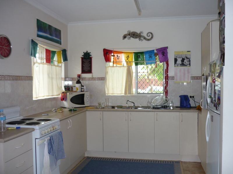 58 Silky Oak Court, Mooroobool QLD 4870