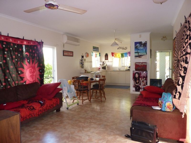 58 Silky Oak Court, Mooroobool QLD 4870