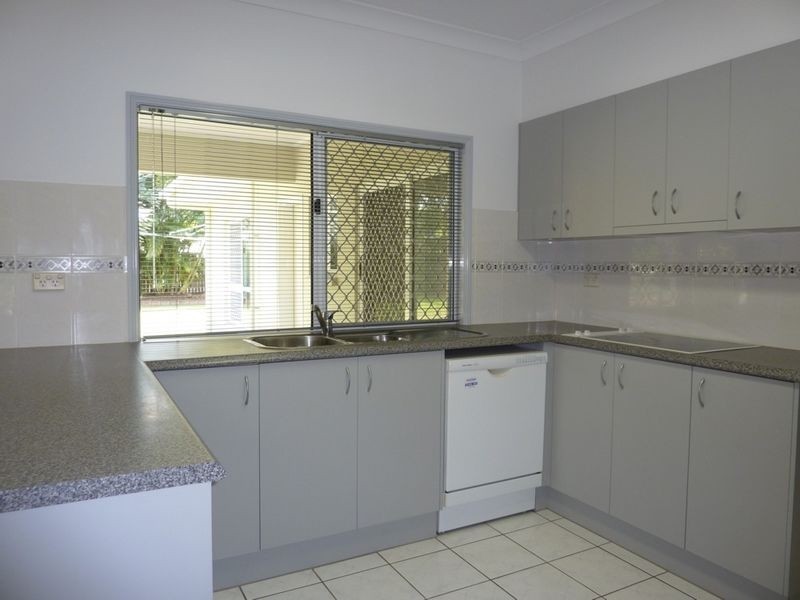5 Templar Crescent, Bentley Park QLD 4869