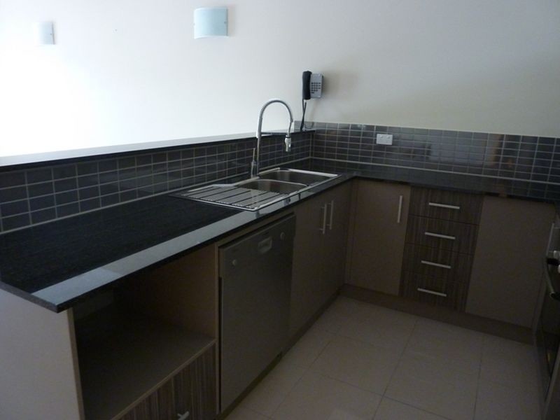 717/12 Gregory Street, Westcourt QLD 4870