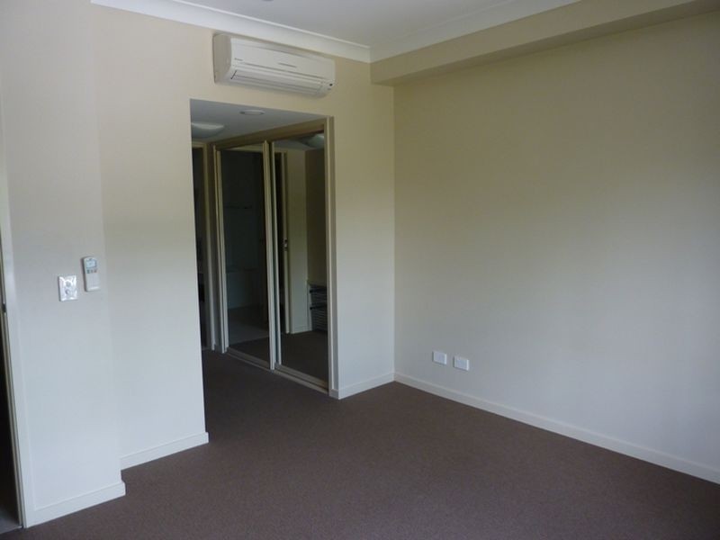 717/12 Gregory Street, Westcourt QLD 4870