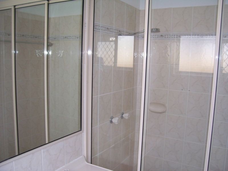 2 Goodfellow Court, Mooroobool QLD 4870