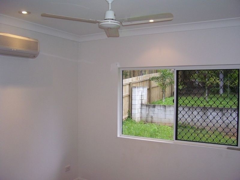 2 Goodfellow Court, Mooroobool QLD 4870