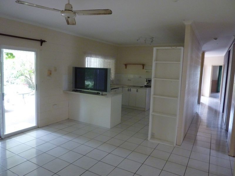 22 Royal Saxon Close, Mount Sheridan QLD 4868