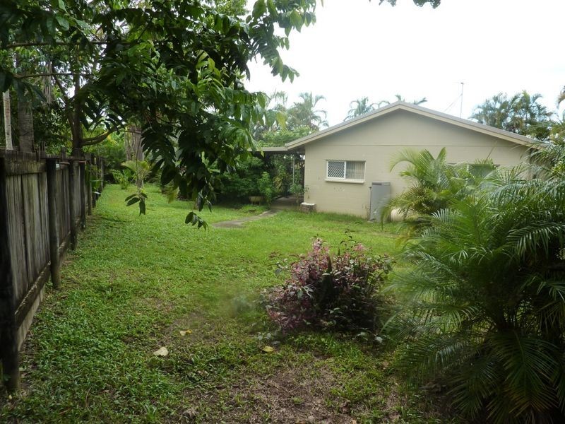 22 Royal Saxon Close, Mount Sheridan QLD 4868