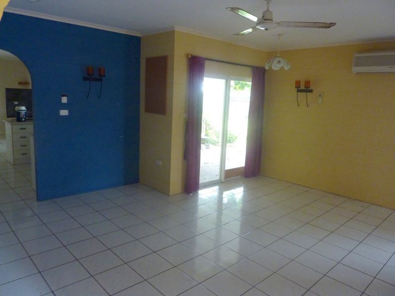 22 Royal Saxon Close, Mount Sheridan QLD 4868