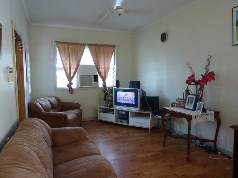 221 Lyons Street, Westcourt QLD 4870