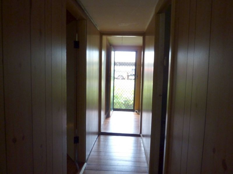 221 Lyons Street, Westcourt QLD 4870