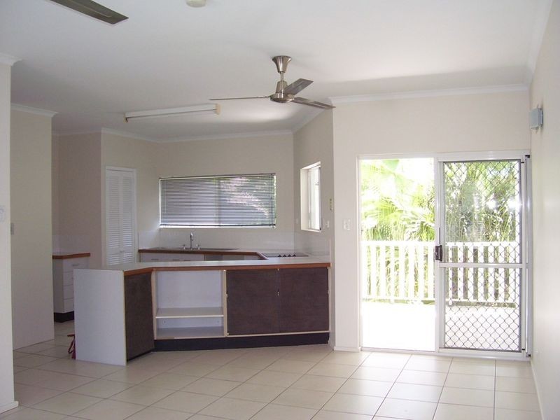 15/8 Rose Street, Westcourt QLD 4870