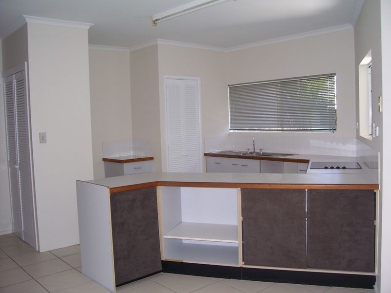 15/8 Rose Street, Westcourt QLD 4870