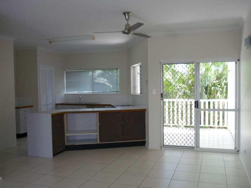 15/8 Rose Street, Westcourt QLD 4870