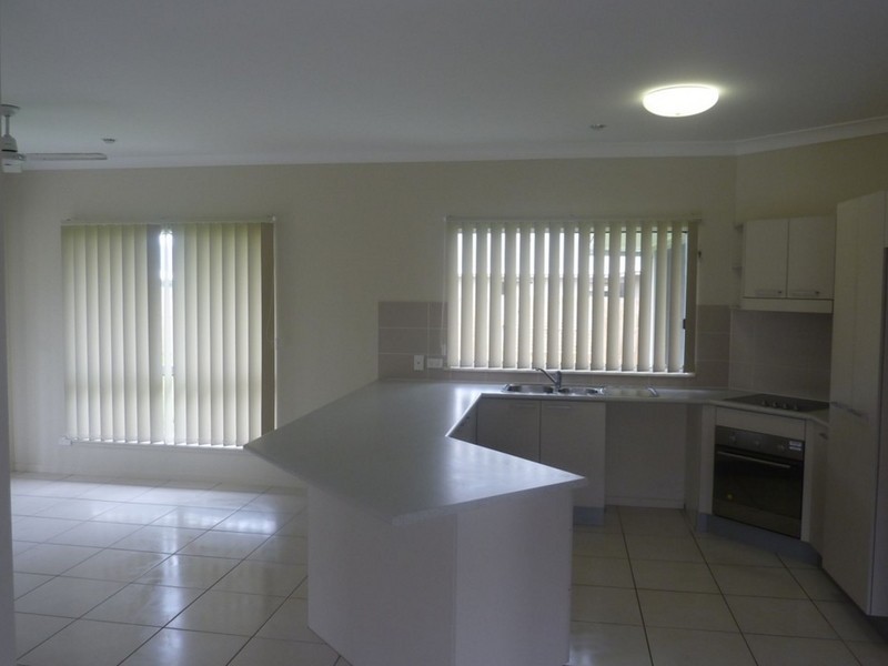 11 Charlton Street, Gordonvale QLD 4865