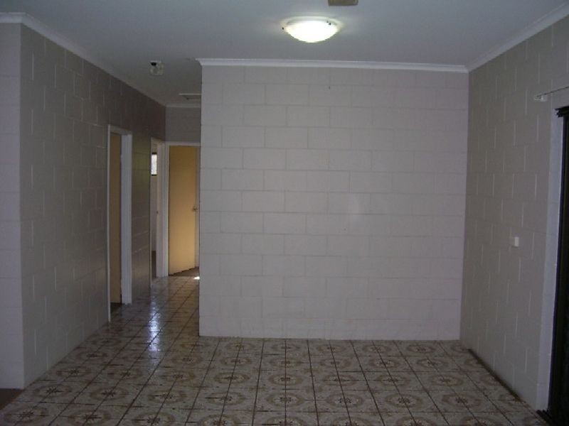 12 Beth Close, Woree QLD 4868