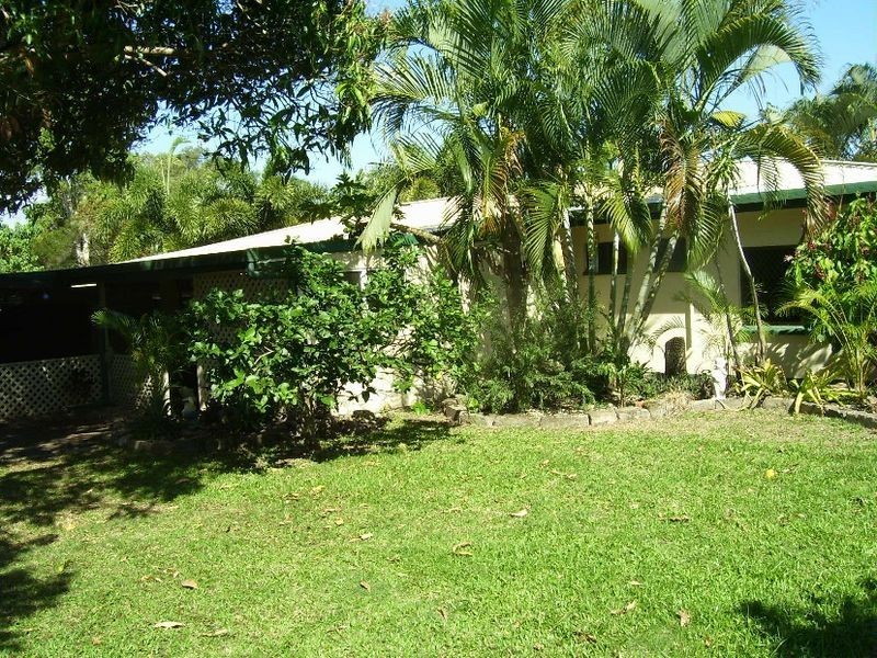 12 Beth Close, Woree QLD 4868