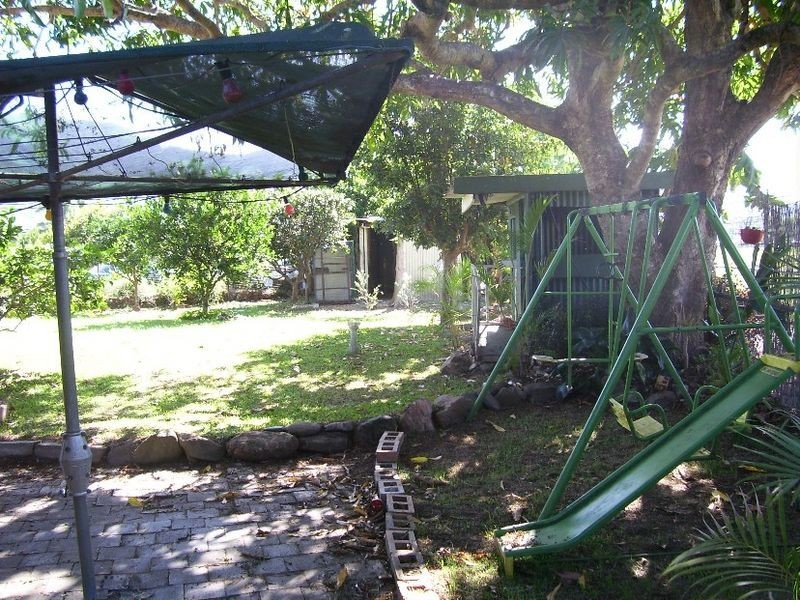 12 Beth Close, Woree QLD 4868