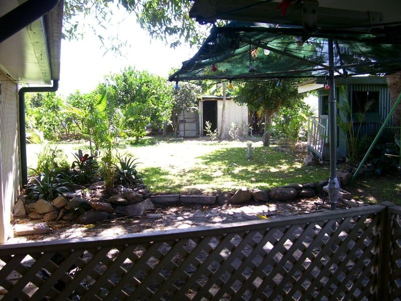 12 Beth Close, Woree QLD 4868