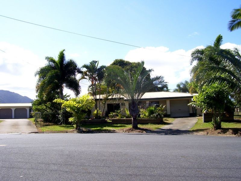 12 Beth Close, Woree QLD 4868