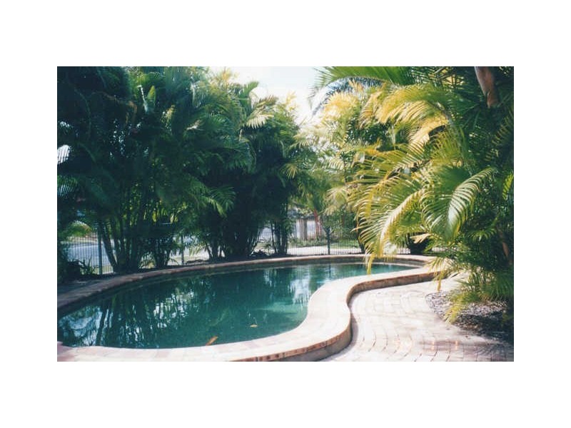 2/37 Winkworth Street, Westcourt QLD 4870