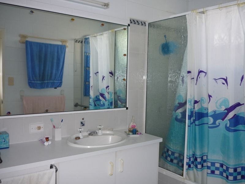 28 Resolution Drive, Bentley Park QLD 4869