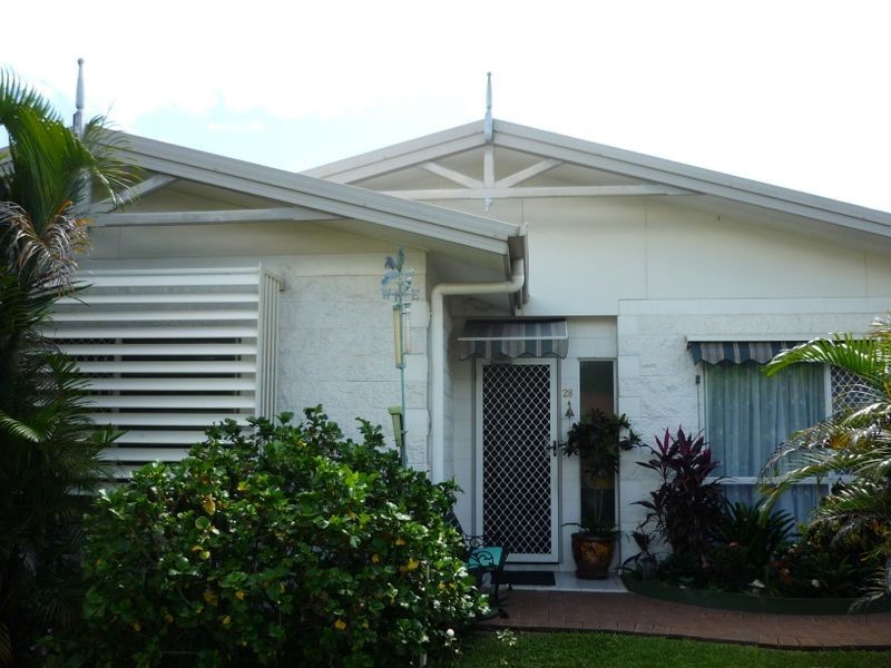 28 Resolution Drive, Bentley Park QLD 4869