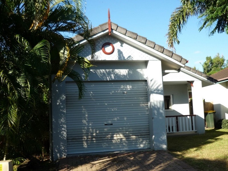58 Silky Oak Court, Mooroobool QLD 4870