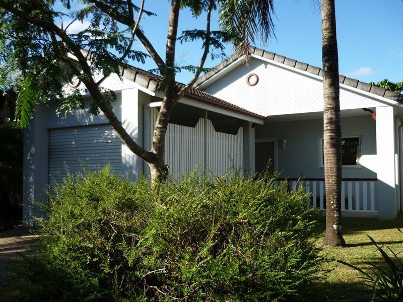 58 Silky Oak Court, Mooroobool QLD 4870