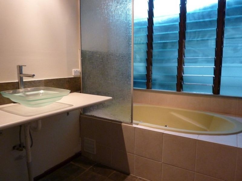 9 Nelson Street, Bungalow QLD 4870