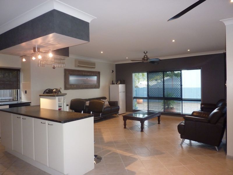 142 McFarlane Drive, Kanimbla QLD 4870