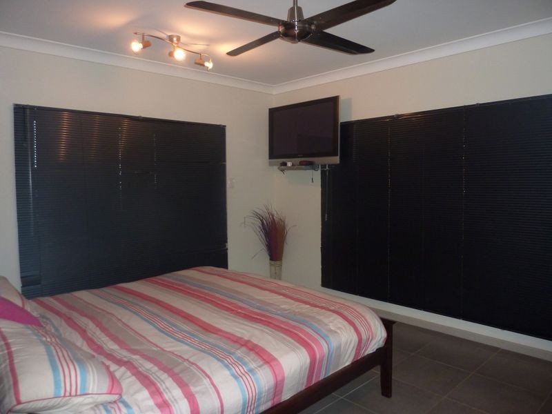 142 McFarlane Drive, Kanimbla QLD 4870