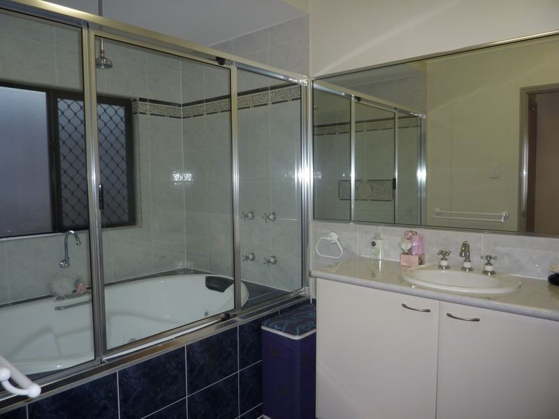 142 McFarlane Drive, Kanimbla QLD 4870