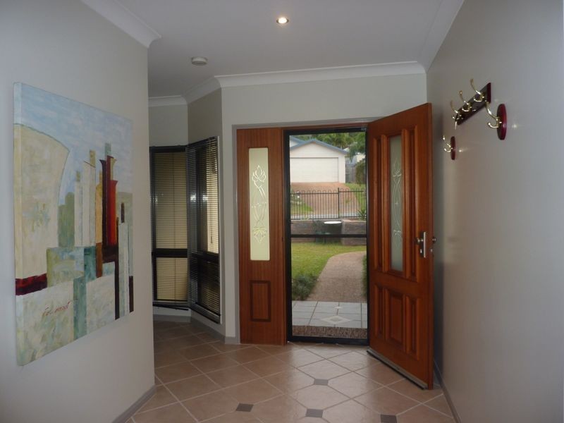 142 McFarlane Drive, Kanimbla QLD 4870