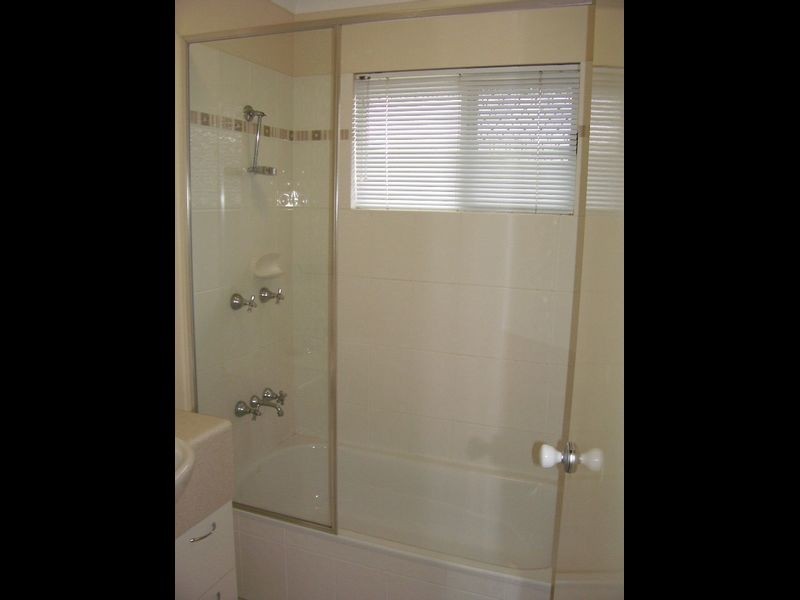 174 Timberlea Drive, Bentley Park QLD 4869