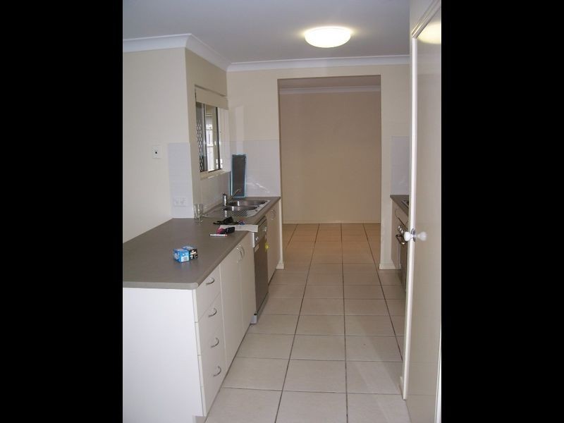 174 Timberlea Drive, Bentley Park QLD 4869